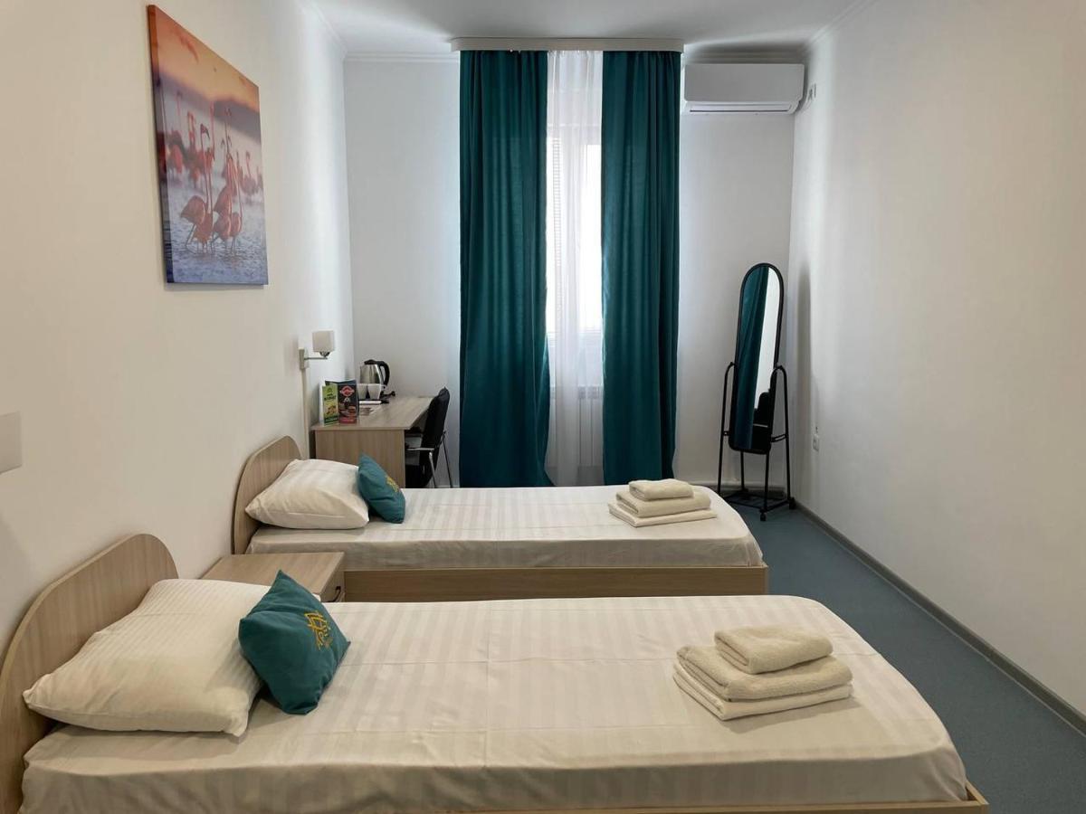 Apec Hotel Atyraū Exteriér fotografie